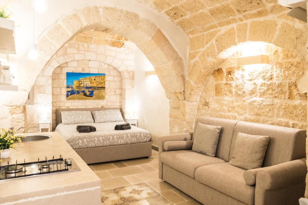 Dimore Del Borgo Antico - Il Sottano Monopoli Exterior foto