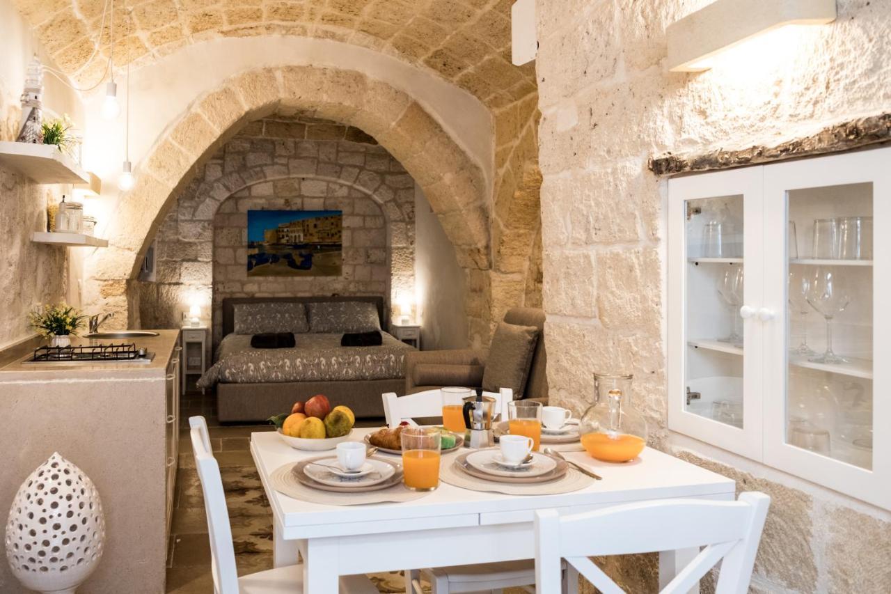 Dimore Del Borgo Antico - Il Sottano Monopoli Exterior foto